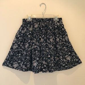 BRANDY MELVILLE - black & cream floral skirt